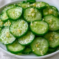 Cucumber Pickles with White Vinegar