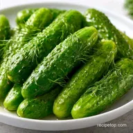 Crispy Dill Pickles with Fresh Dill