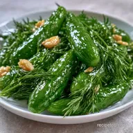 Homemade Garlic Pickle Spears with Dill